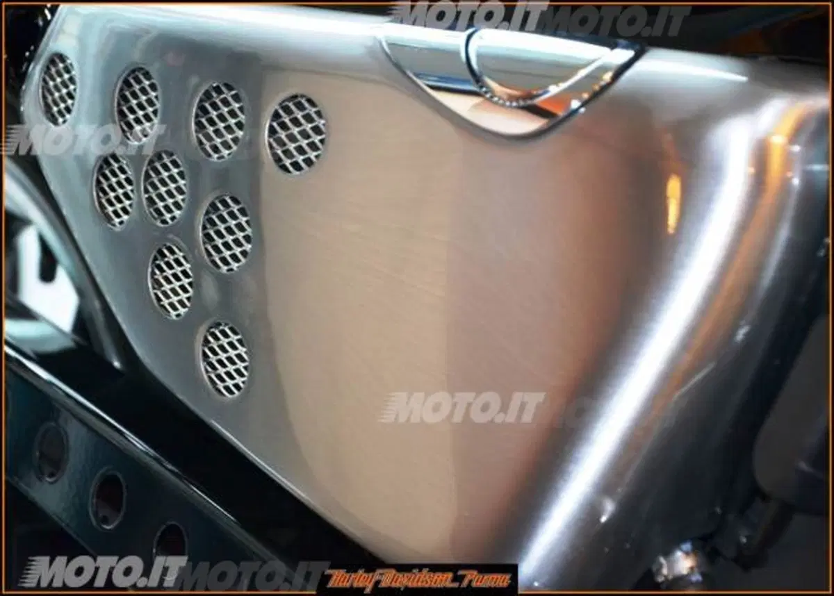 Le Strane di Moto.it: Harley-Davidson 883 SuperLow (5)