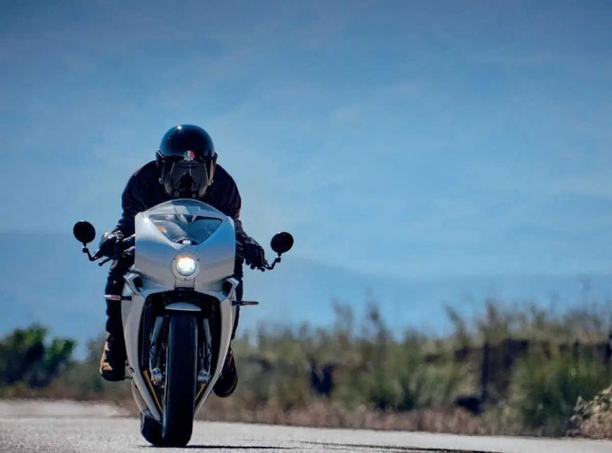 MV Agusta Superveloce 800 m.y. 2021. Due versioni evolute (2)