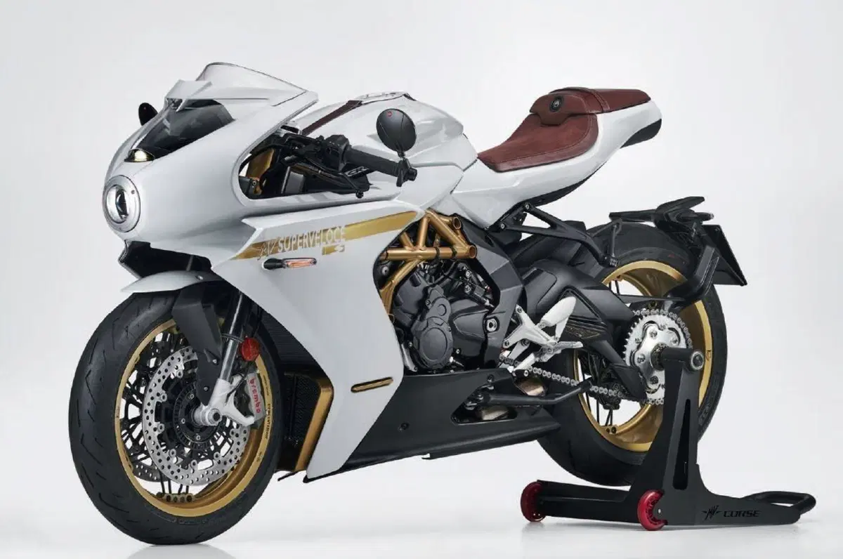 MV Agusta Superveloce 800 m.y. 2021. Due versioni evolute (6)
