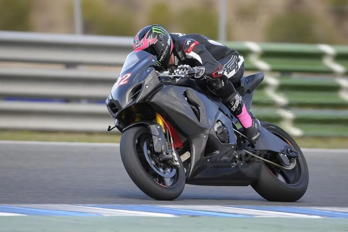 Tom Sykes mette tutti in fila nei test SBK di Jerez (4)