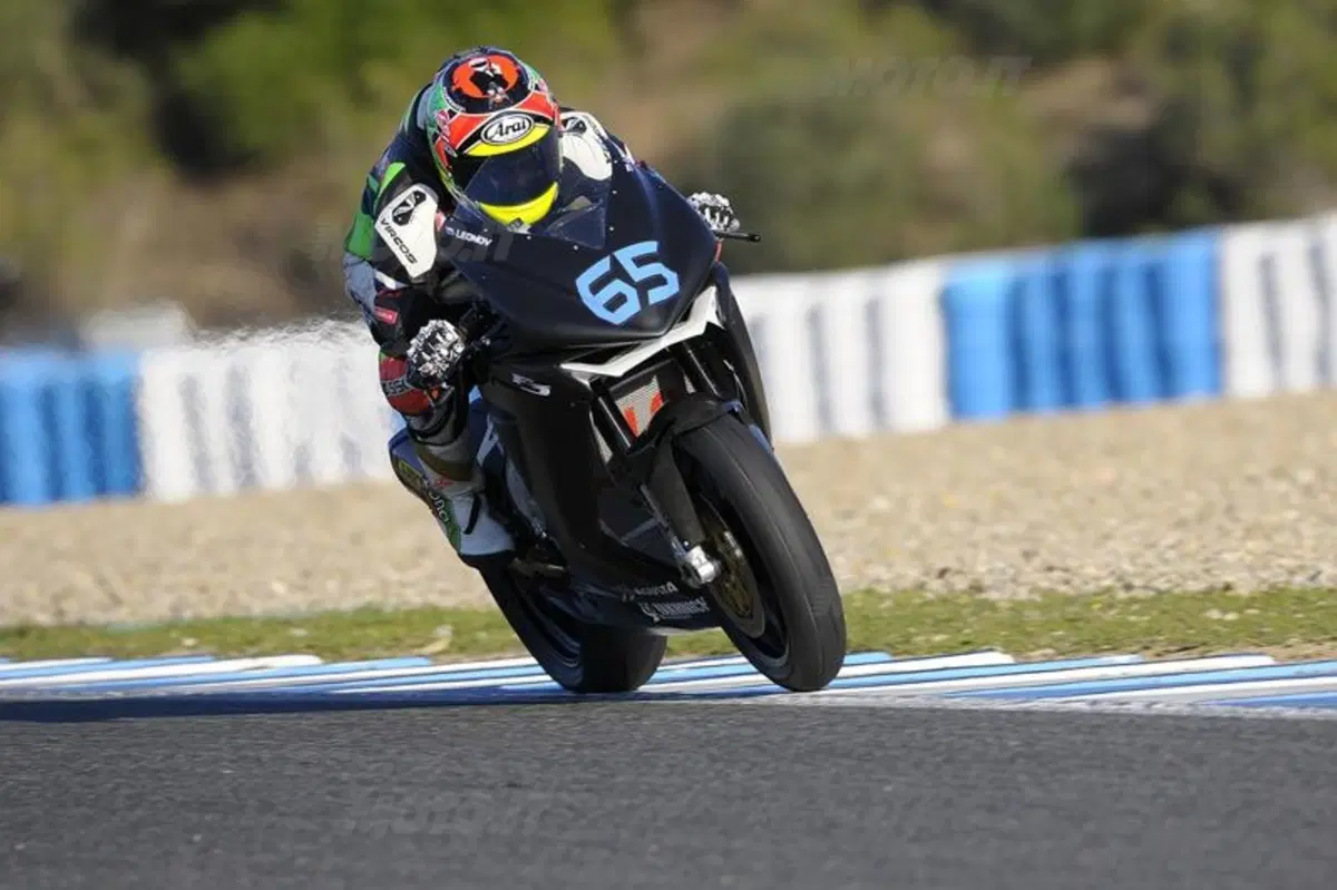 Tom Sykes mette tutti in fila nei test SBK di Jerez (6)