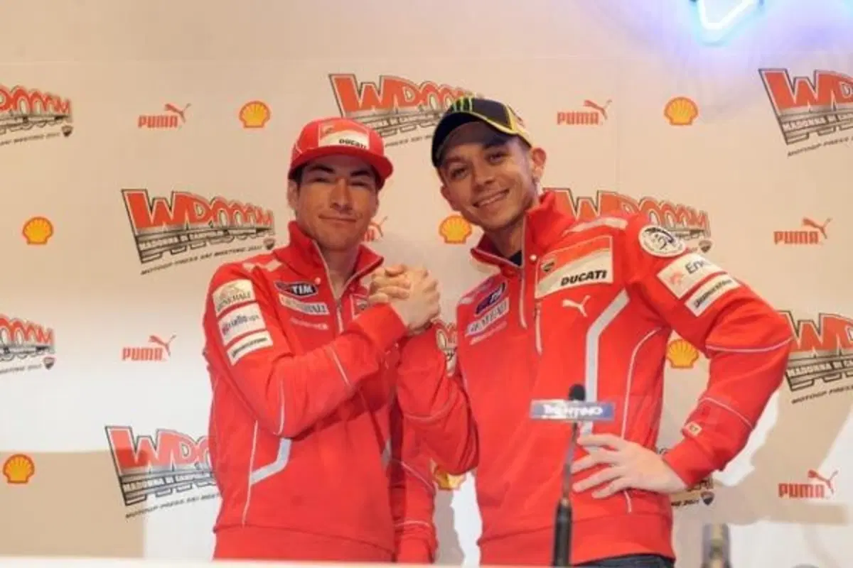 La Desmosedici giudicata da Rossi, Hayden e da chi l'ha guidata (4)