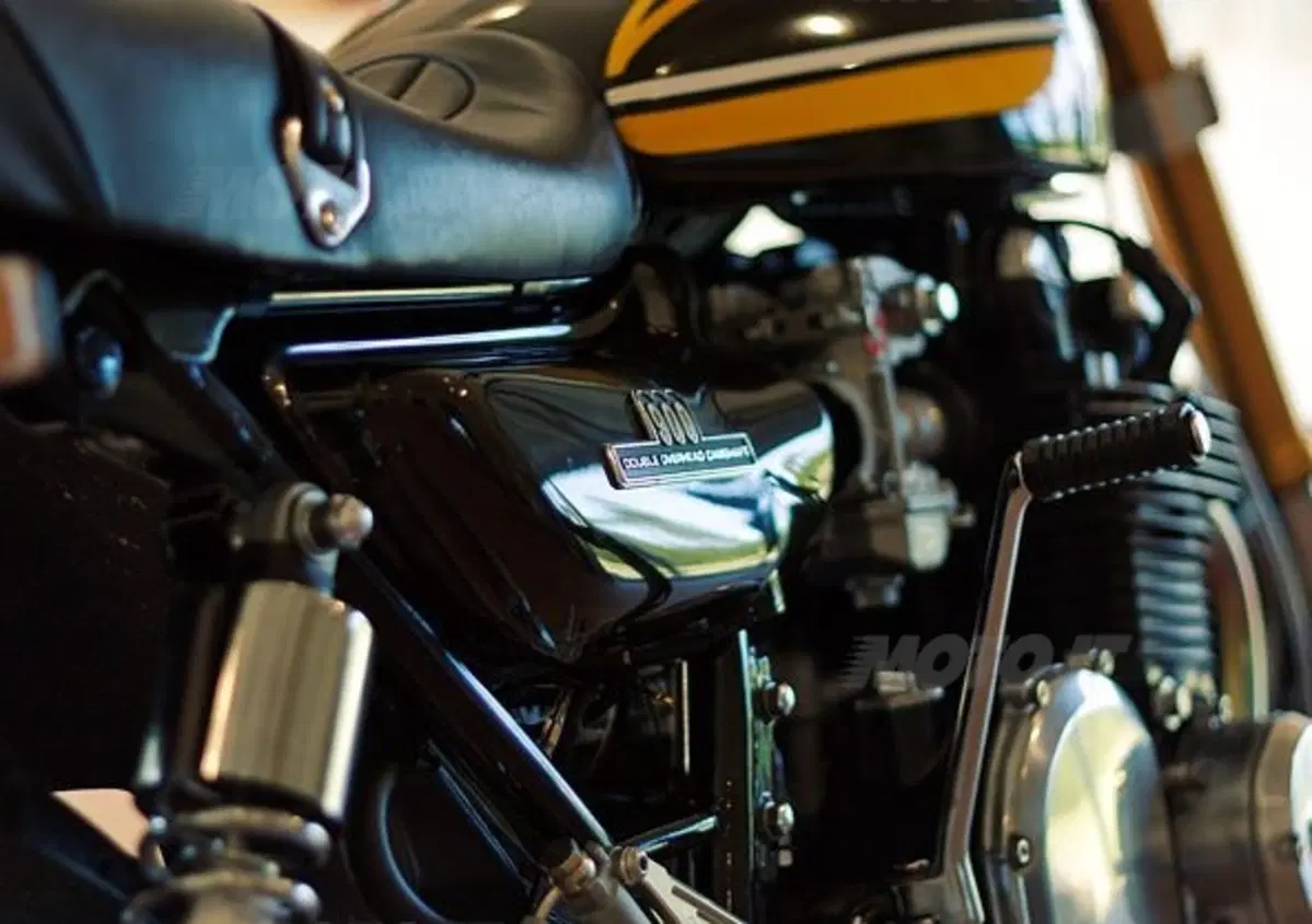 Kawasaki Z1A by Graeme Crosby (3)