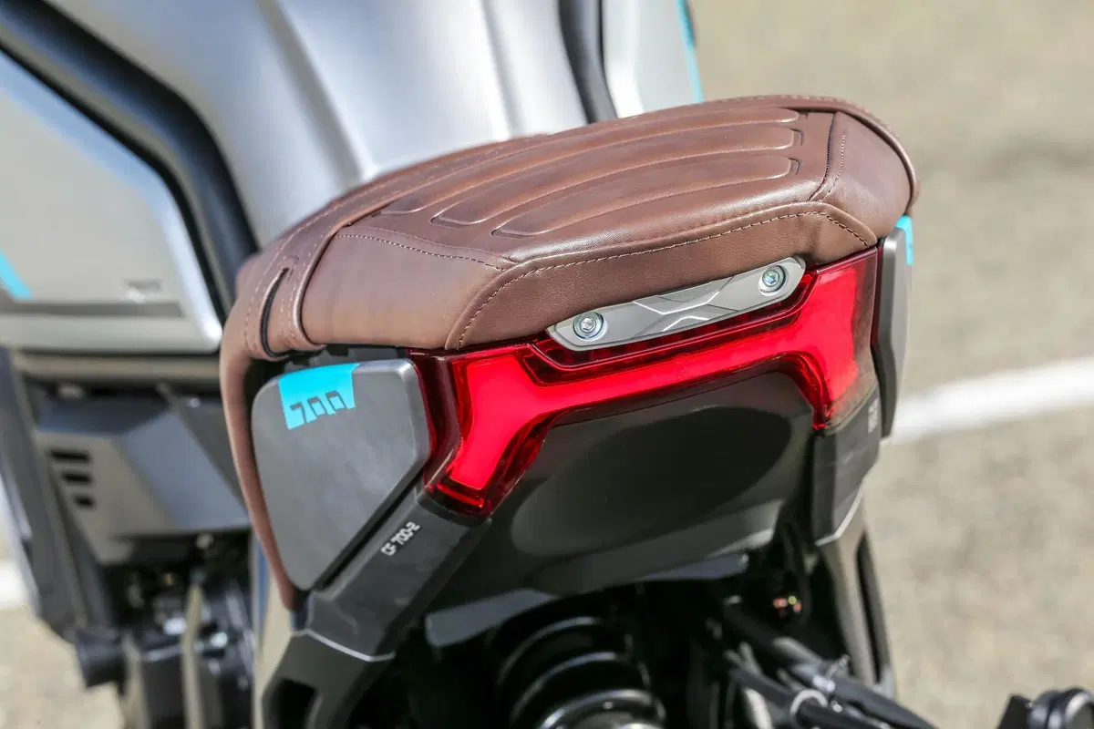 CFMOTO 700 CL-X  (6)
