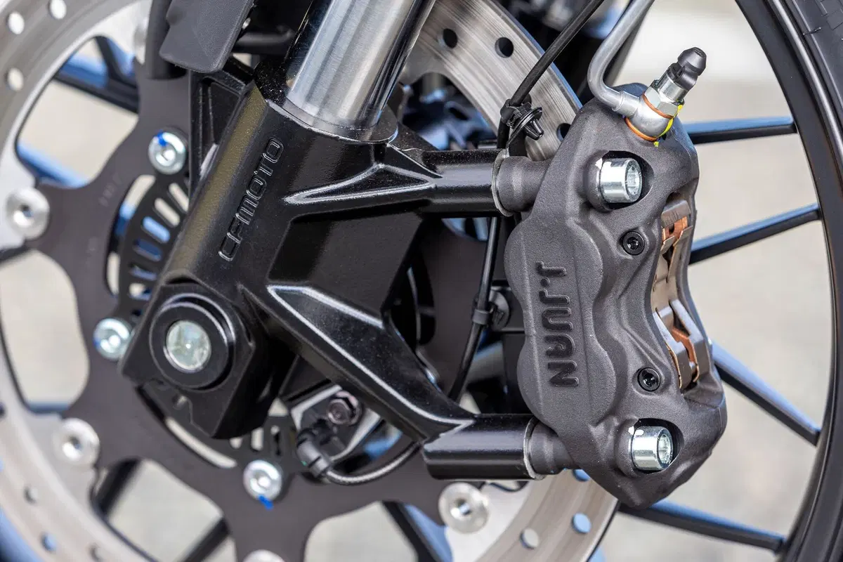CFMOTO 700 CL-X  (3)