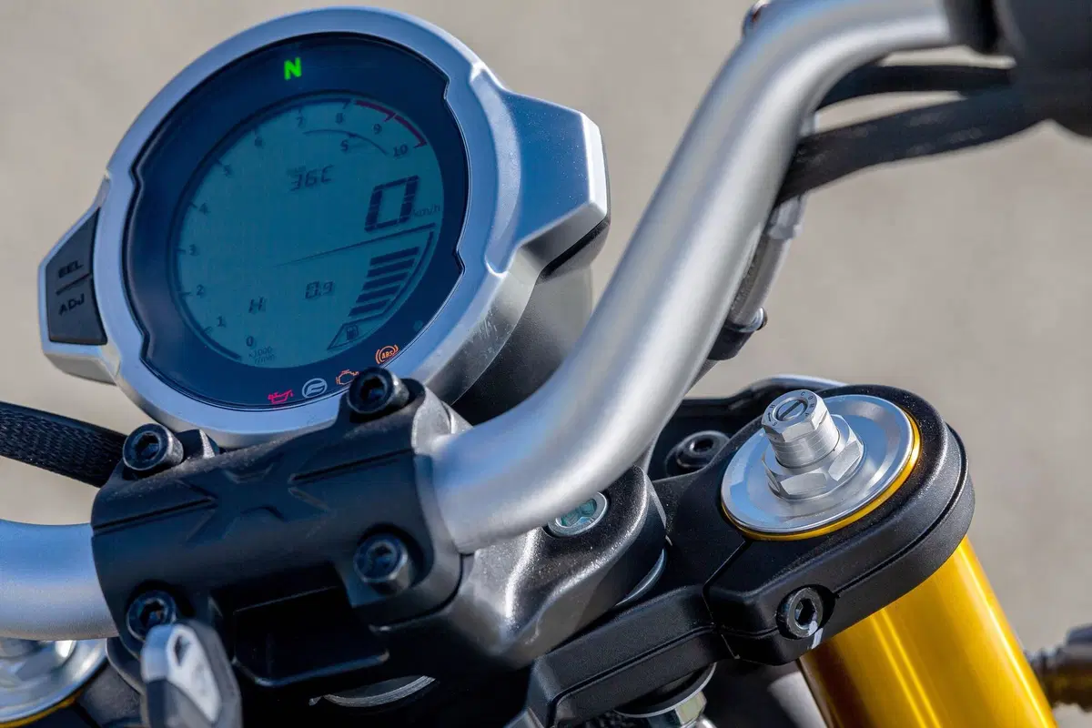 CFMOTO 700 CL-X  (4)