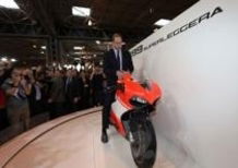 Il Principe William in visita allo stand Ducati