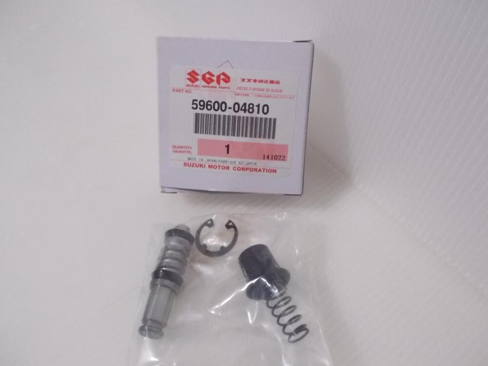 KIT REVISIONE POMPA FRENO ANTERIORE SUZUKI XF FREE 