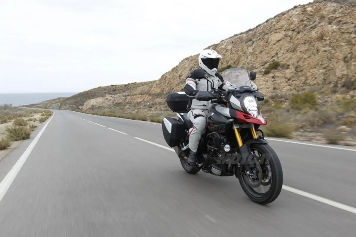 Suzuki V-Strom 1000 ABS  (19)