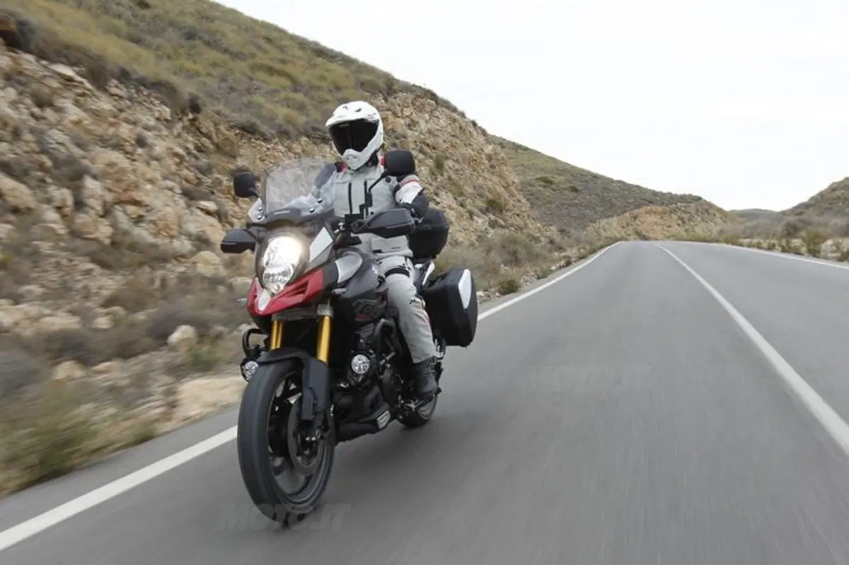 Suzuki V-Strom 1000 ABS  (20)