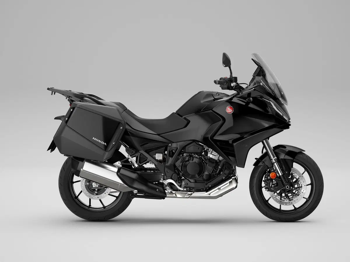 La Honda NT1100 e i modelli Honda che l'hanno preceduta (11)
