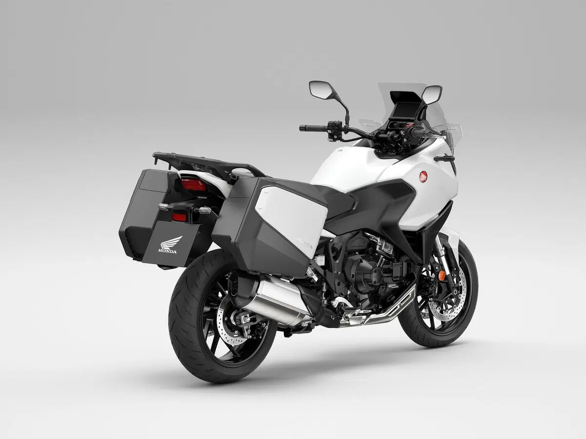 La Honda NT1100 e i modelli Honda che l'hanno preceduta (15)