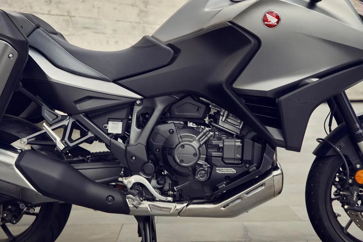 La Honda NT1100 e i modelli Honda che l'hanno preceduta (24)