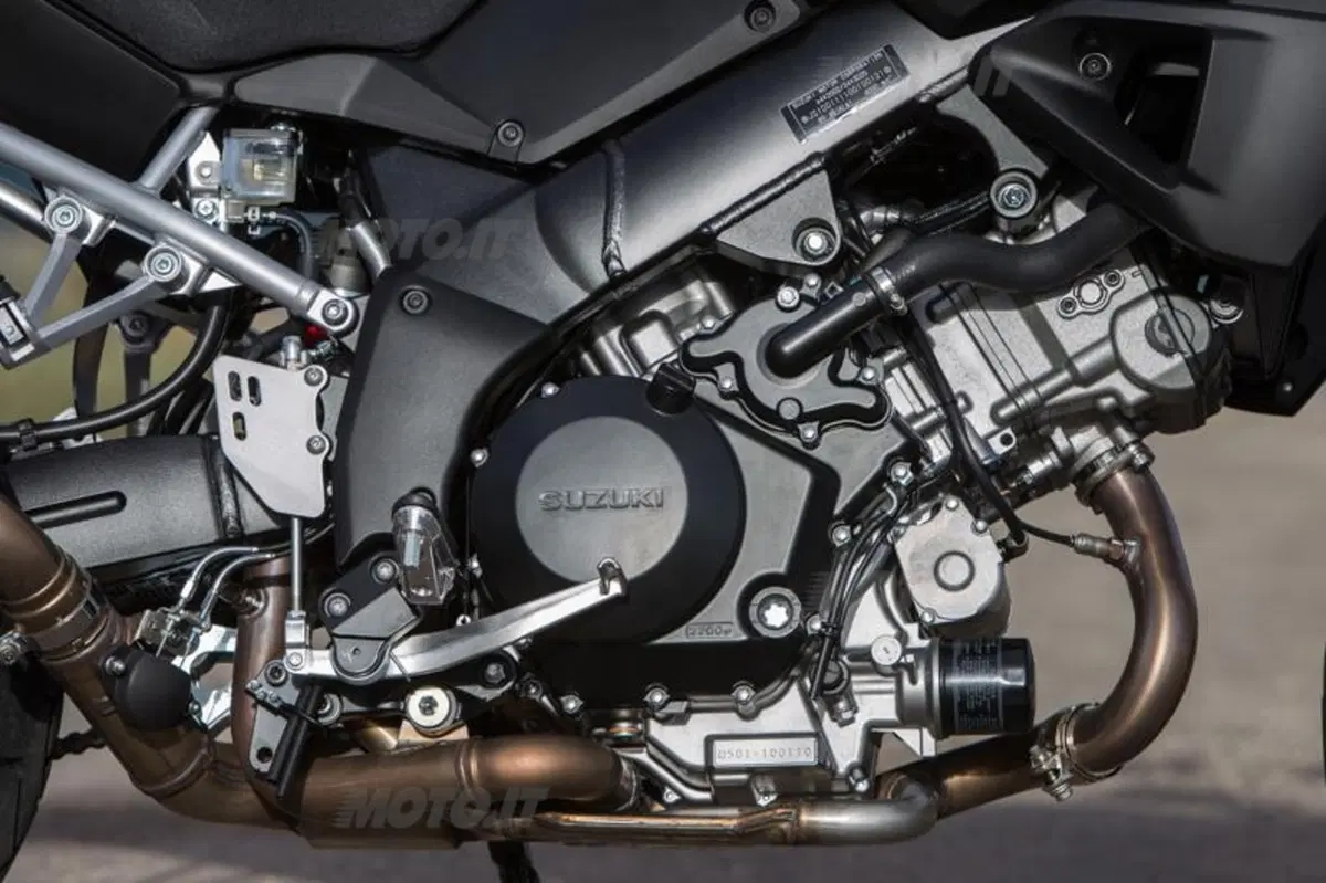 Suzuki V-Strom 1000 ABS  (38)
