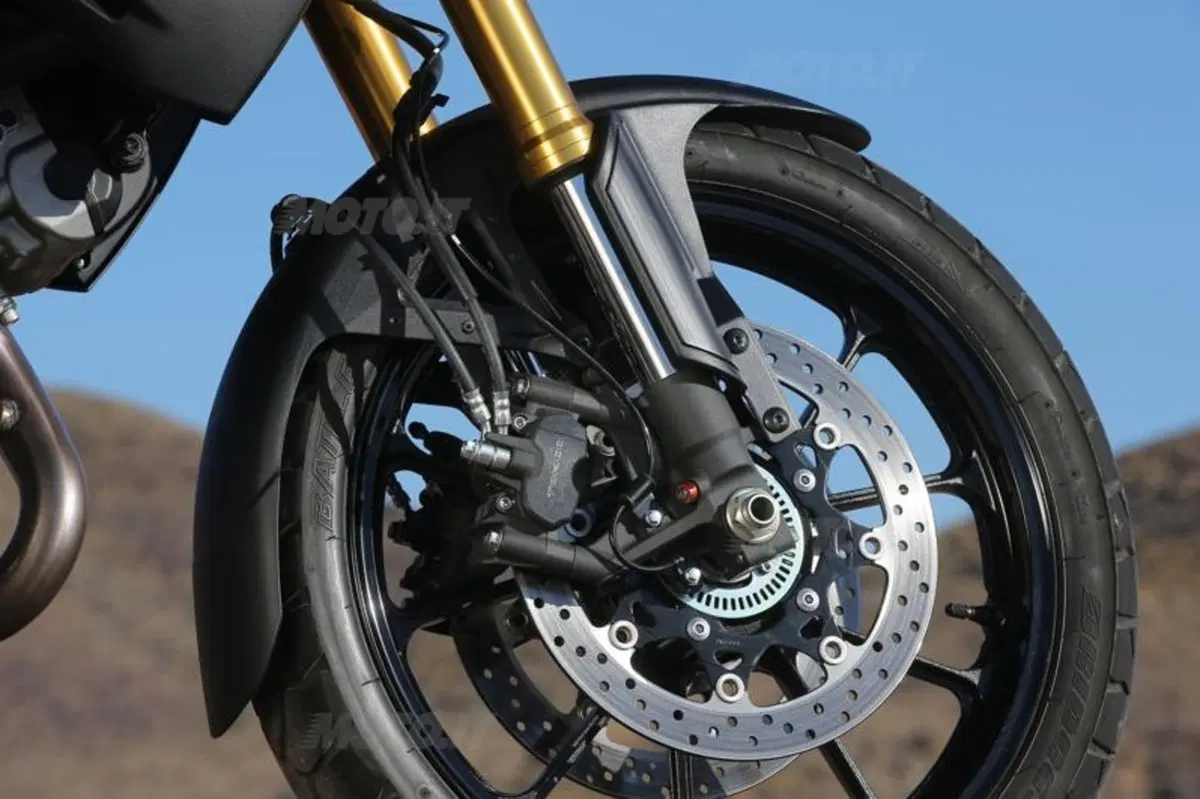Suzuki V-Strom 1000 ABS  (44)