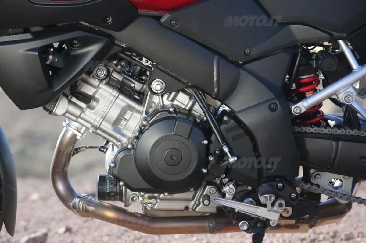 Suzuki V-Strom 1000 ABS  (48)