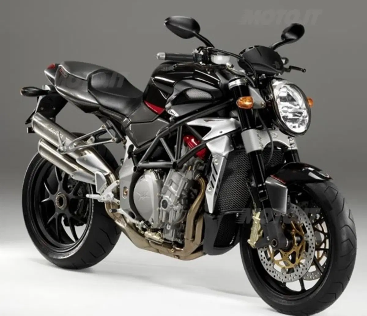 Guida alla MV Agusta Brutale (2)