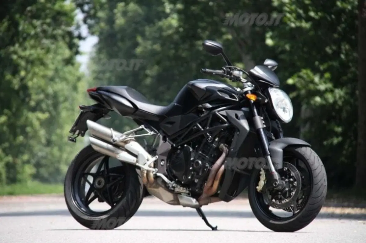 Guida alla MV Agusta Brutale (6)