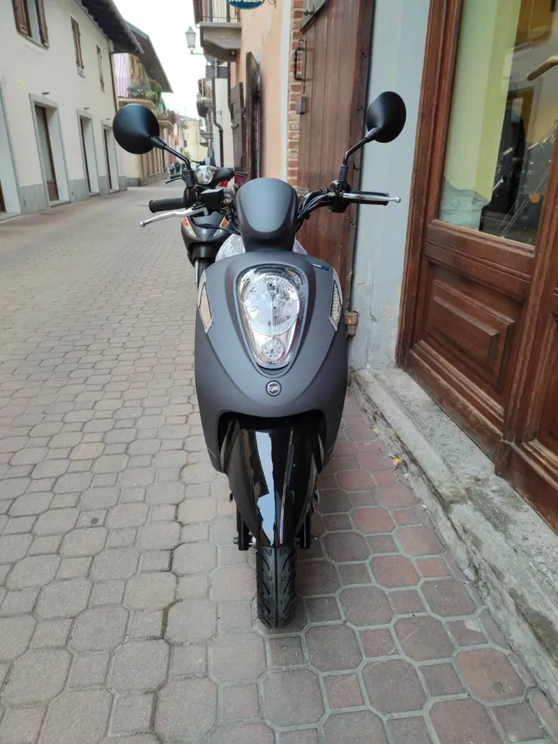 Sym Mio 50 (2021 - 26) (3)