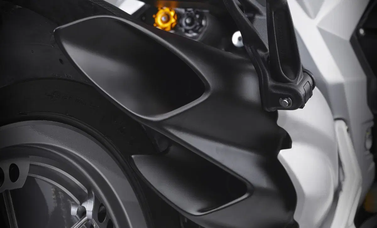 MV Agusta Superveloce 800 Superveloce 800 Ago (2021 - 23) (11)