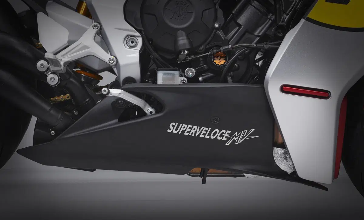MV Agusta Superveloce 800 Superveloce 800 Ago (2021 - 23) (16)
