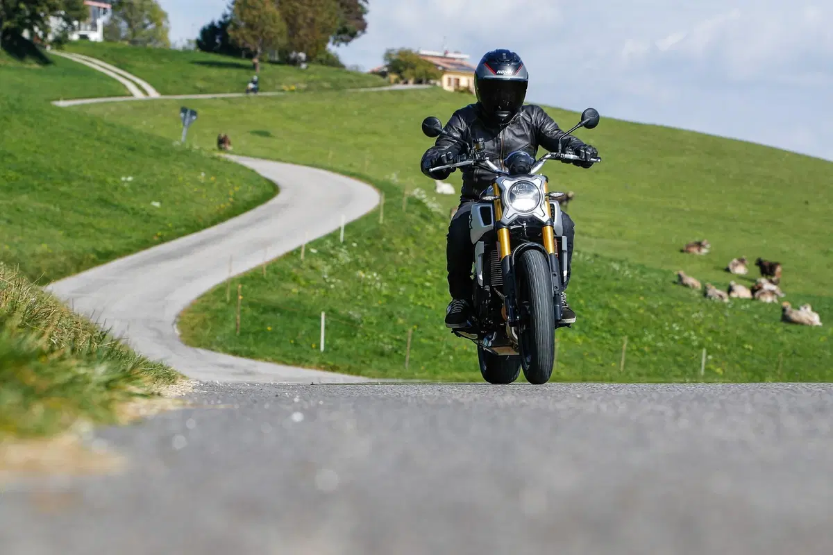 CFMOTO 700 CL-X 