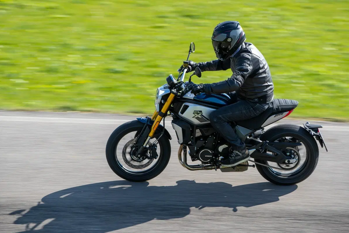 CFMOTO 700 CL-X  (3)