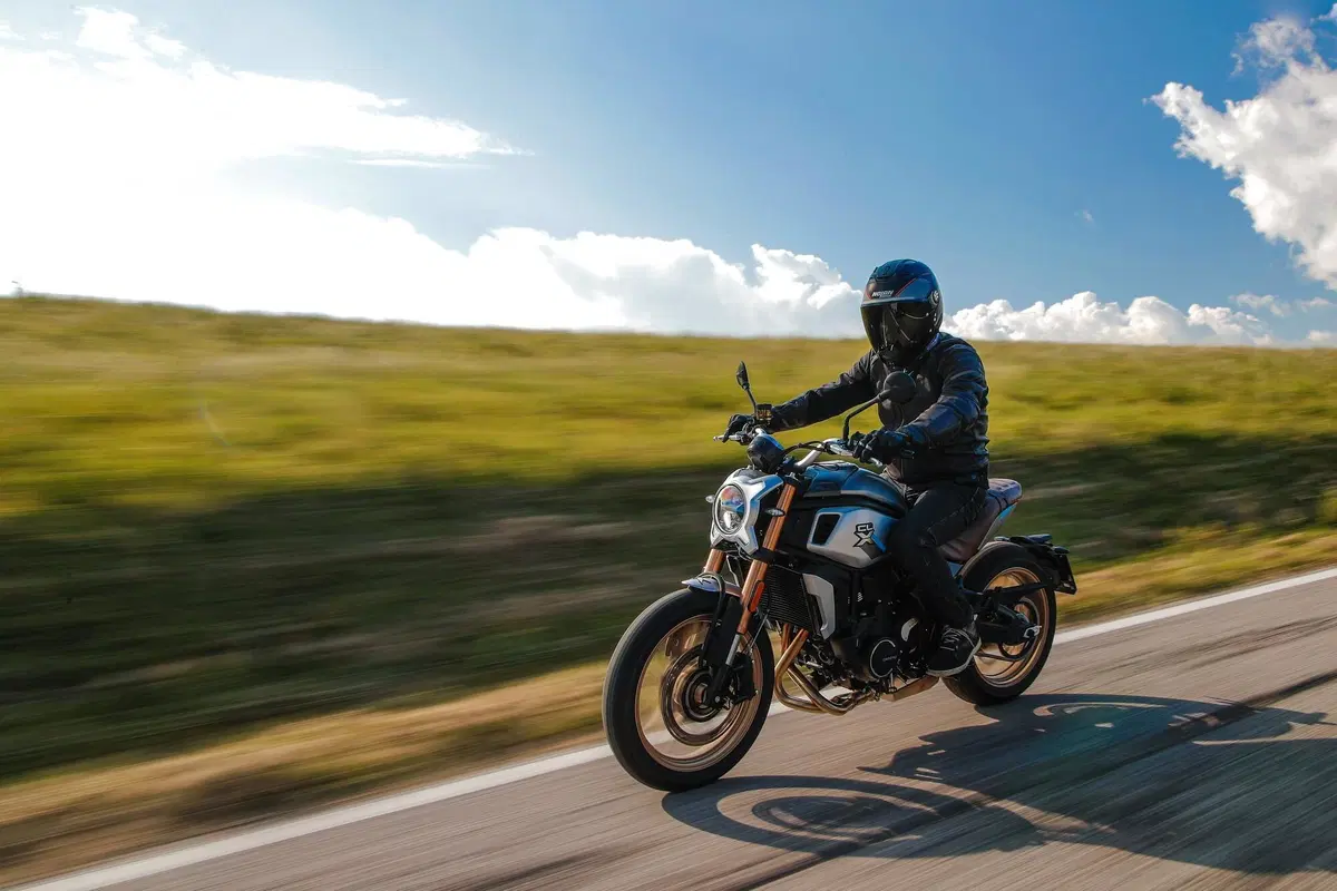 CFMOTO 700 CL-X  (5)