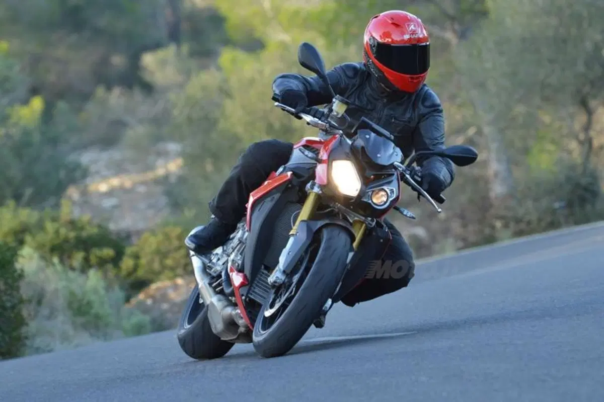 BMW S 1000 R (8)