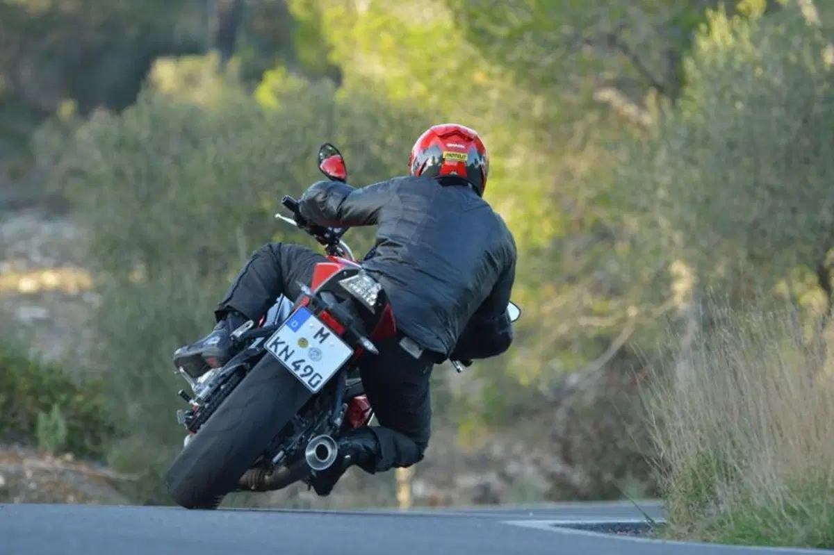 BMW S 1000 R (9)
