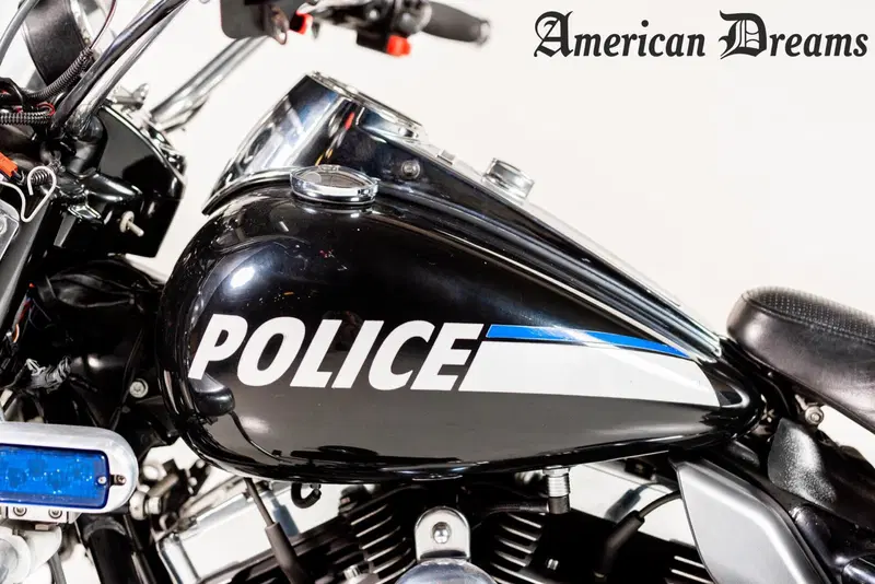 Harley-Davidson 1690 Road King (2008 - 09) - FLHR (9)