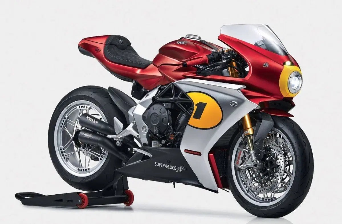 MV Agusta Superveloce AGO: 311 esemplari come le vittorie del campione (5)