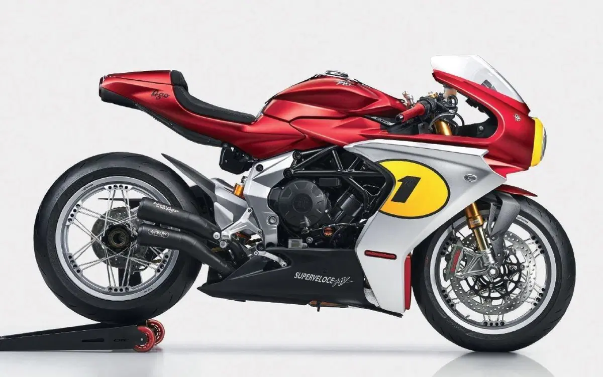 MV Agusta Superveloce AGO: 311 esemplari come le vittorie del campione (6)
