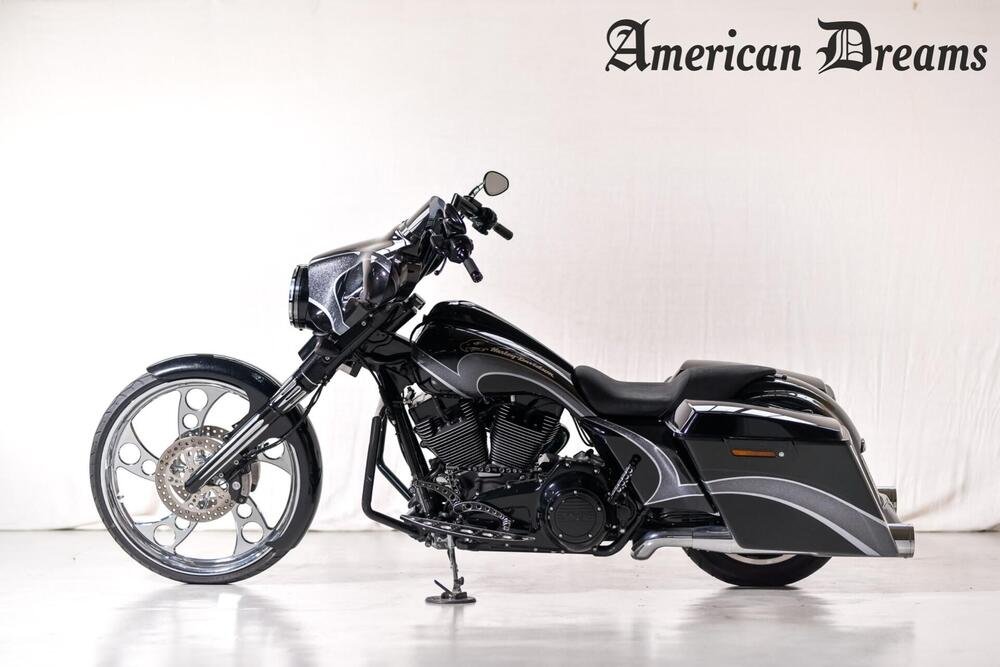 Harley-Davidson 1584 Street Glide (2008 - 10) - FLHX (2)