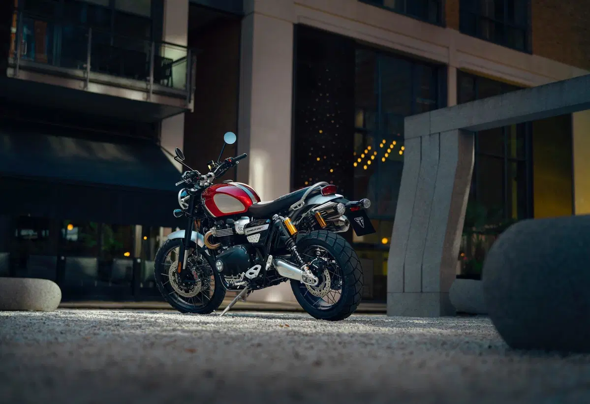 Triumph Bonneville: arrivano le Gold Line Edition