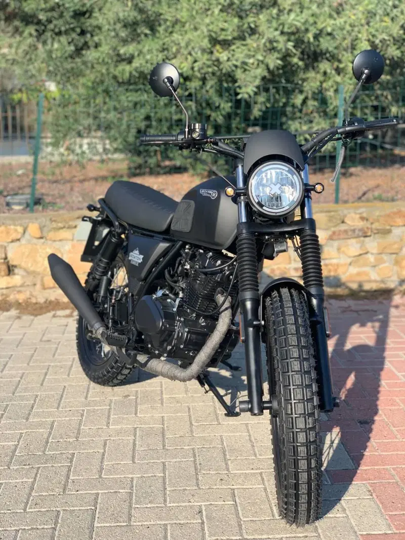 Brixton Motorcycles Felsberg 125 CBS (2021 - 25) (2)