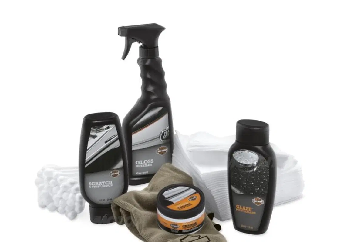 Harley-Davidson propone dal catalogo Genuine Motor Accessories and Parts due kit per la cura della vostra Harley (3)