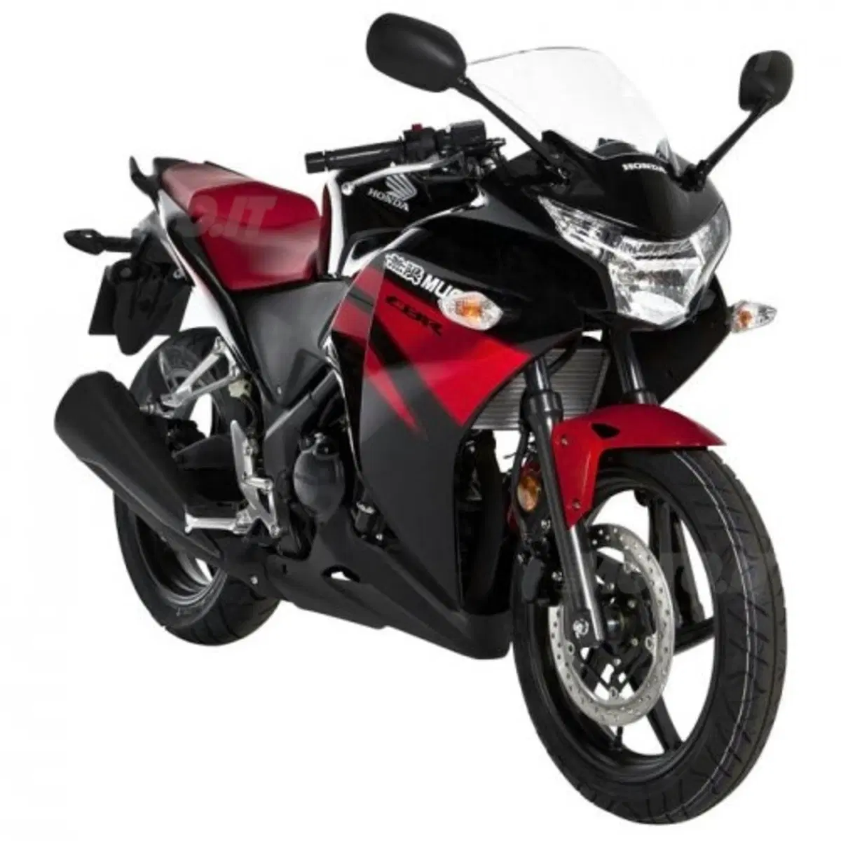 Mercato indonesiano: Suzuki GSX150R e Honda CBR250 Mugen (4)