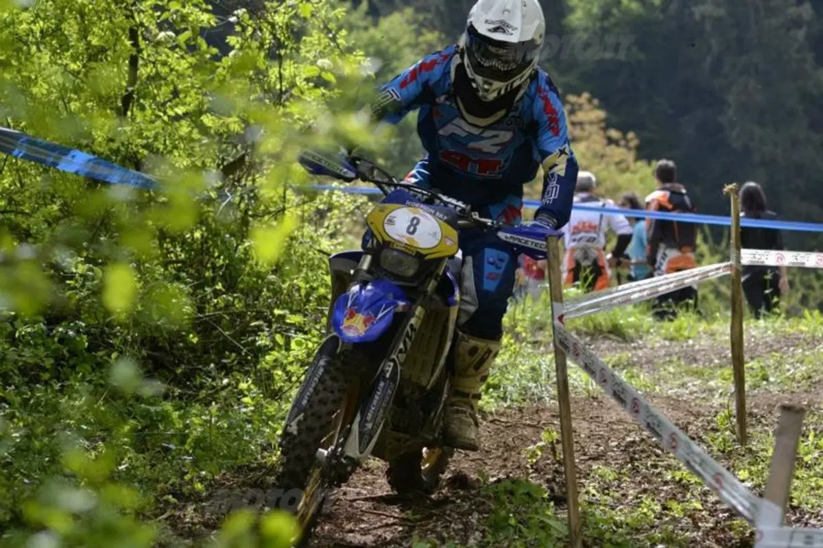 I trofei off-road dedicati ai clienti Yamaha in Veneto e Toscana (2)