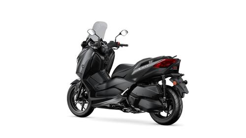 Yamaha: nuovi colori 2022 per NMAX 125 e 155, XMAX 300 e 125, Tricity 300 e D'elight 125 (4)