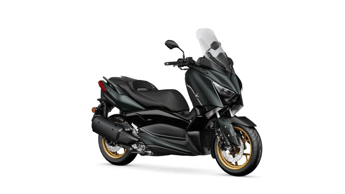 Yamaha: nuovi colori 2022 per NMAX 125 e 155, XMAX 300 e 125, Tricity 300 e D'elight 125 (14)