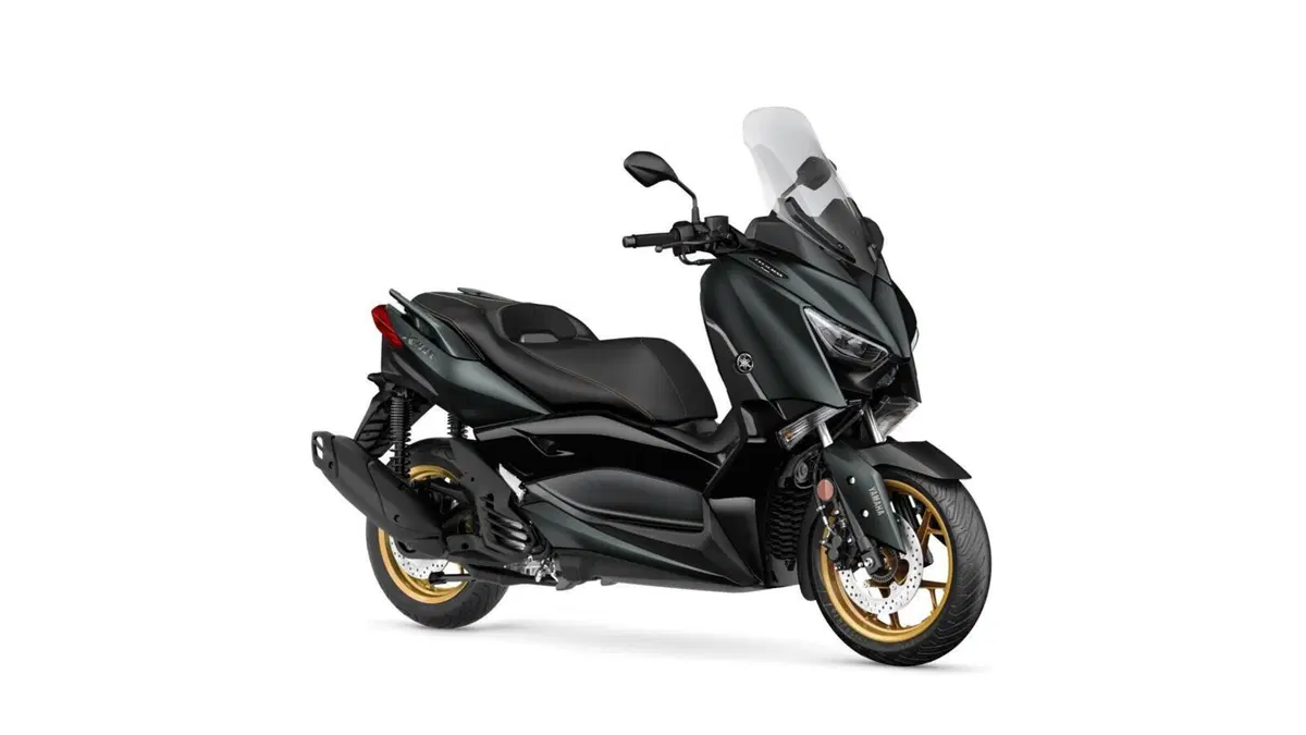 Yamaha: nuovi colori 2022 per NMAX 125 e 155, XMAX 300 e 125, Tricity 300 e D'elight 125 (9)