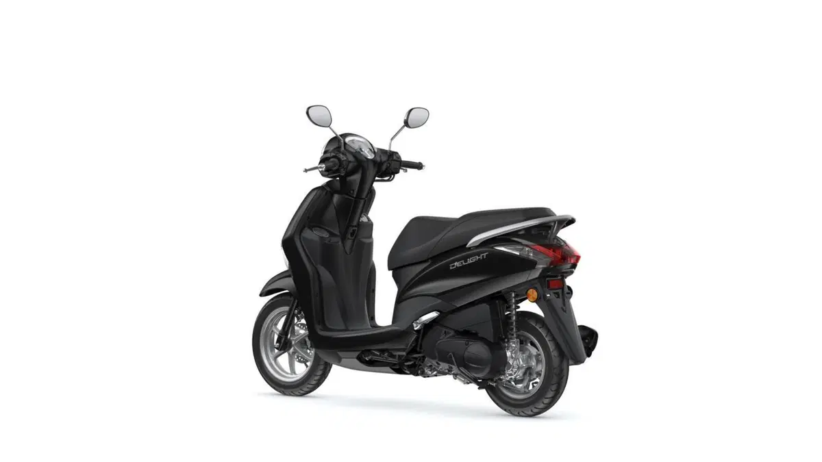 Yamaha: nuovi colori 2022 per NMAX 125 e 155, XMAX 300 e 125, Tricity 300 e D'elight 125 (8)