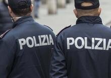 Trieste: prende a calci e stende nove scooter, denunciato