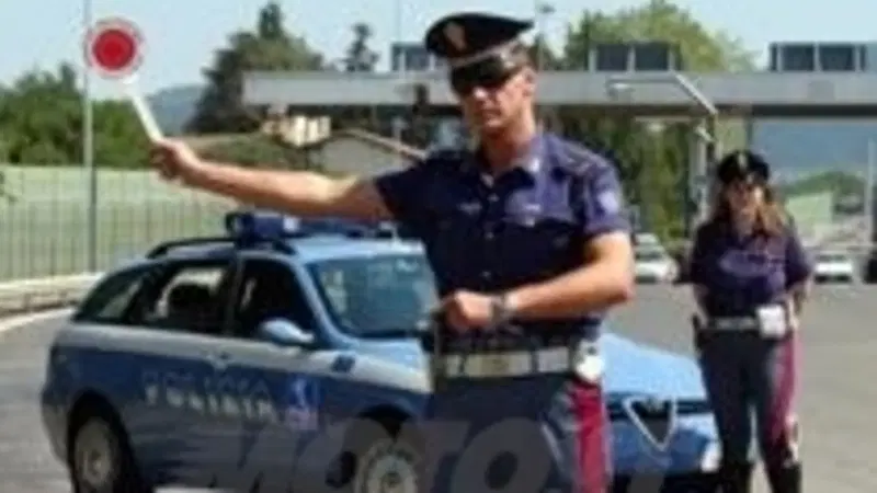 Polizia Stradale: pattuglie in calo nel 2014. Sicurezza a rischio? 