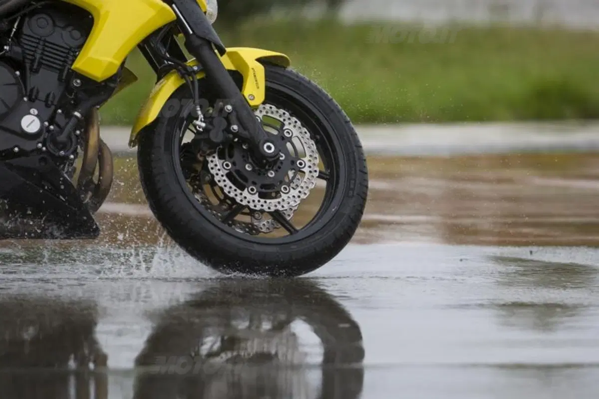 Michelin Pilot Road 4 disponibili da gennaio 2014 (2)