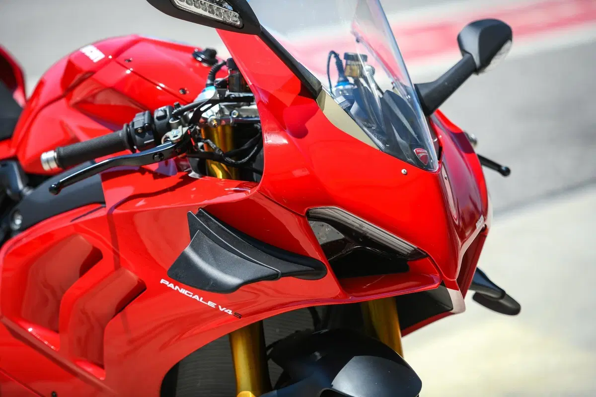Ducati Panigale V4 S (13)