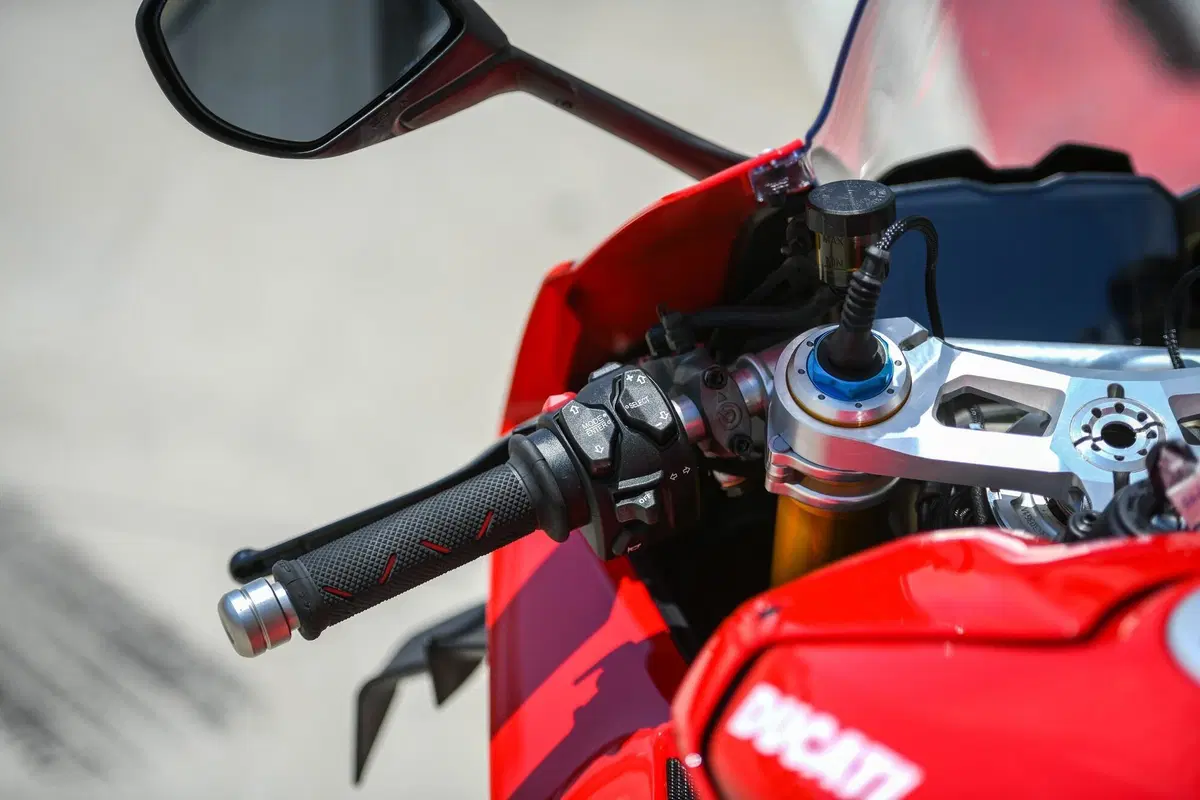 Ducati Panigale V4 S (5)