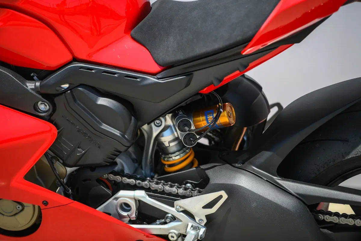 Ducati Panigale V4 S (7)