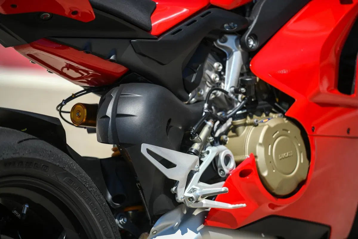 Ducati Panigale V4 S (10)